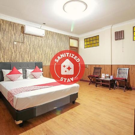 Vaccinated Staff - Oyo 352 Homestay Sabang Bandung Eksteriør billede