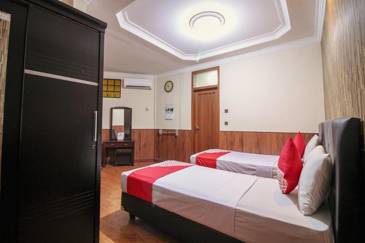 Vaccinated Staff - Oyo 352 Homestay Sabang Bandung Eksteriør billede